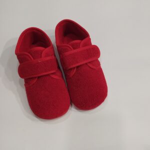 Zapatilla rizo rojo